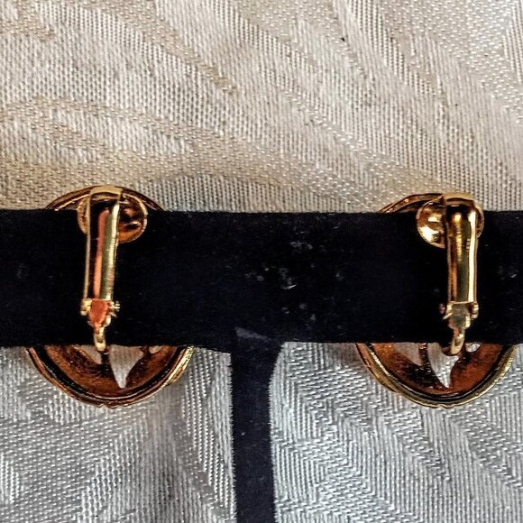 Vintage Pink Enamel Seed Pearl Gold Clip Earrings - Picture 4 of 6